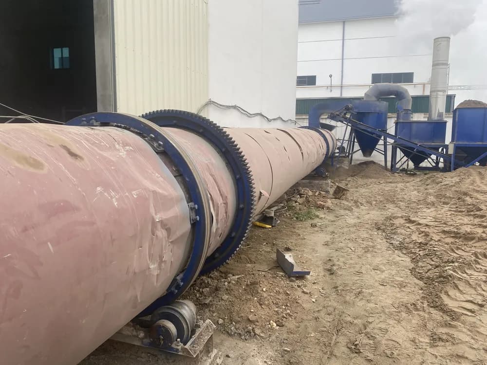 Lò sấy quay công nghiệp tại xưởng sấy cát